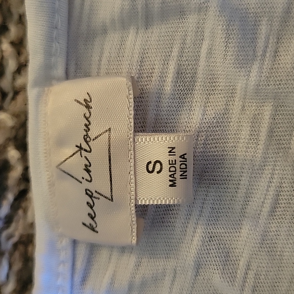 Keep in Touch, Prairie style top, Size Small, white & blue - Picture 2 of 6